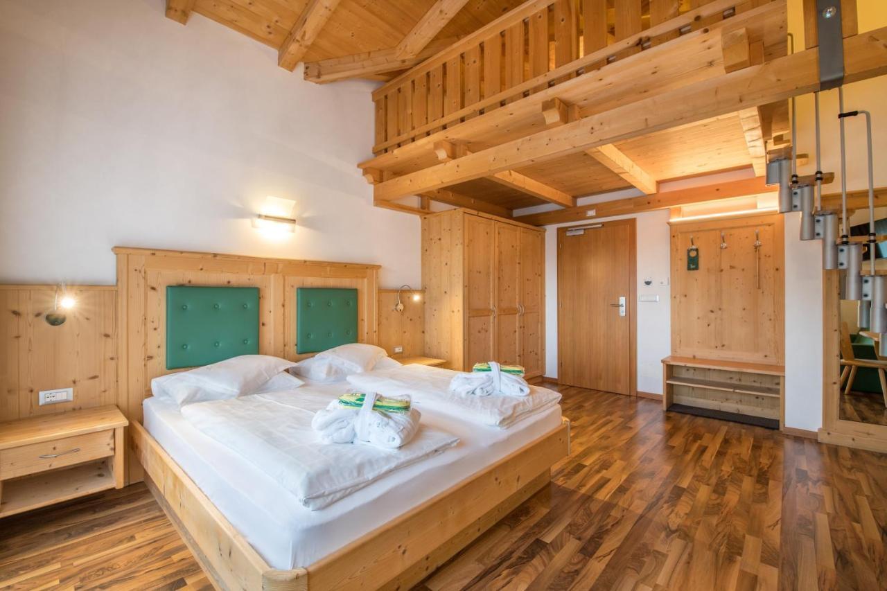Garni Hotel Bel Vert Selva di Val Gardena Exterior photo