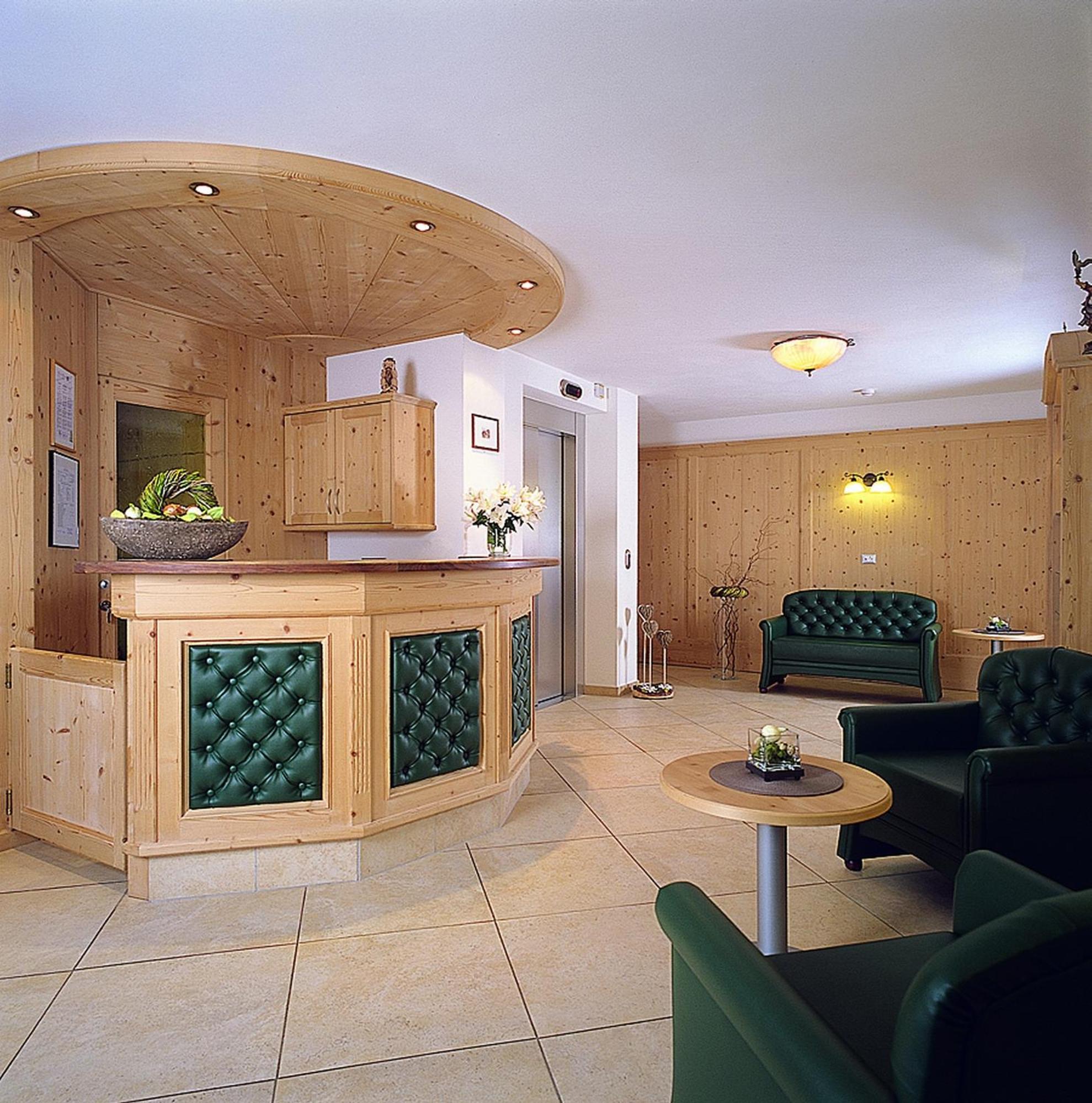 Garni Hotel Bel Vert Selva di Val Gardena Exterior photo