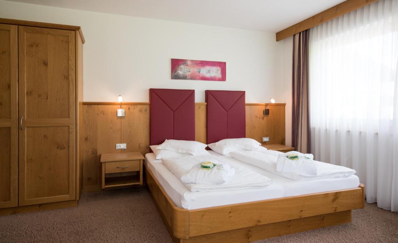 Garni Hotel Bel Vert Selva di Val Gardena Exterior photo